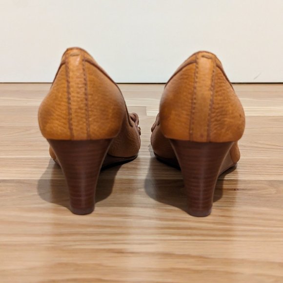 Tory Burch Amanda Tan Honey Brown - Size 5 - Picture 2 of 4